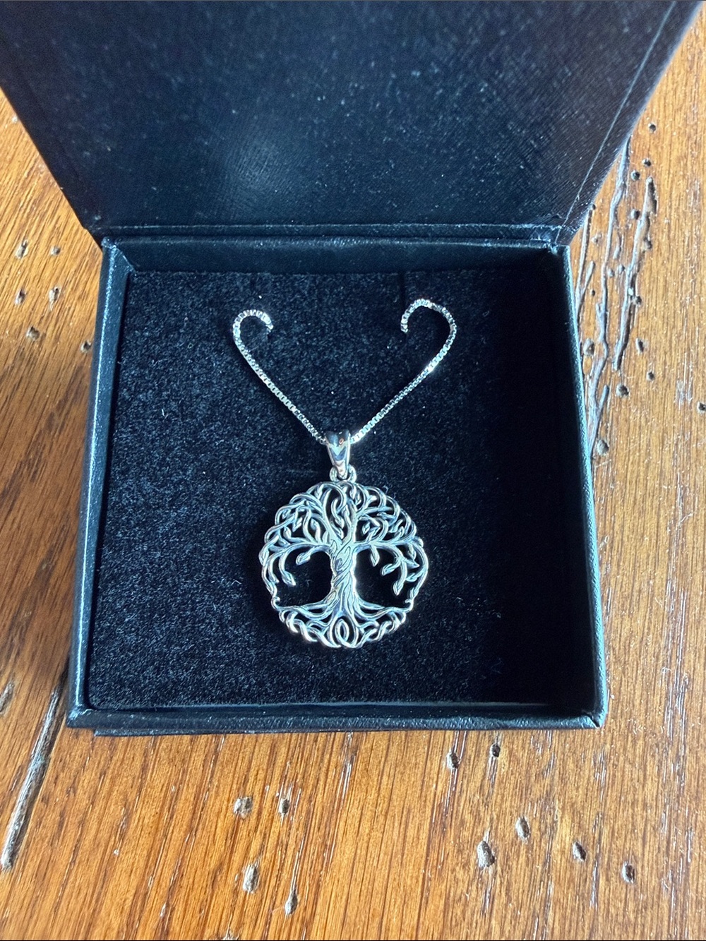 Tree of Life Pendant Necklace in Silver - Elegant Women's Jewelry